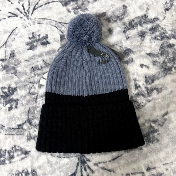 Alpine Beanie W/ Pom OS - Picture 2 of 4